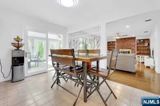60 Ivy Place Wayne, NJ 07470