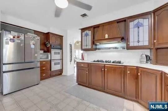 60 Ivy Place Wayne, NJ 07470