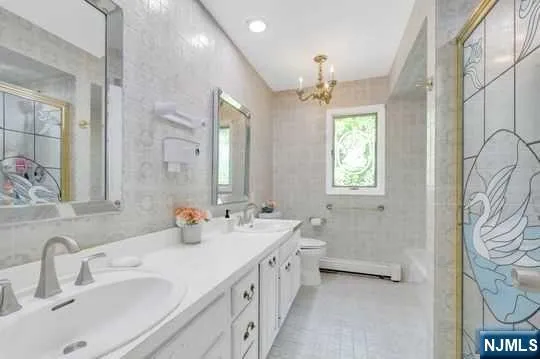 60 Ivy Place Wayne, NJ 07470