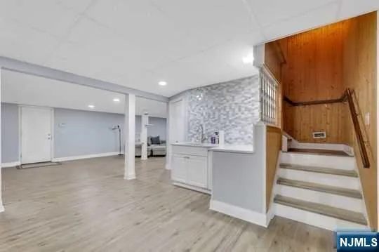 60 Ivy Place Wayne, NJ 07470