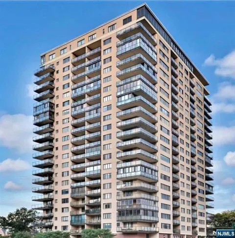 1203 River Road 17G