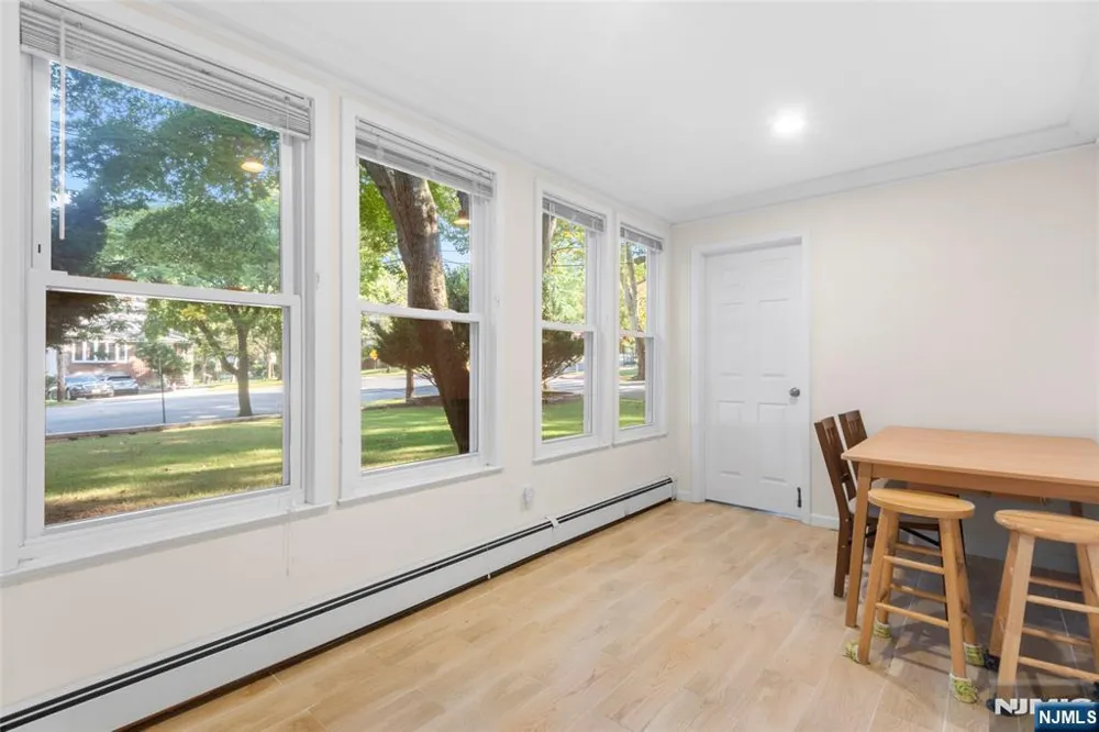 558 Broad Avenue Leonia, NJ 07605
