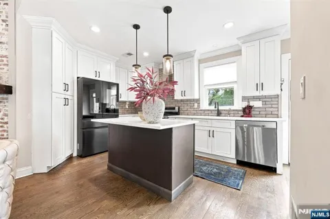 64 Montague Place C0002