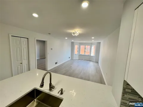 404 Williams