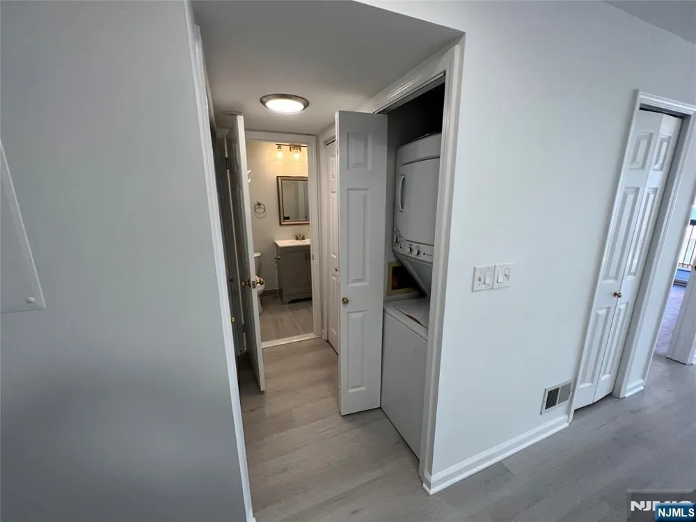 404 Williams Edgewater, NJ 07020
