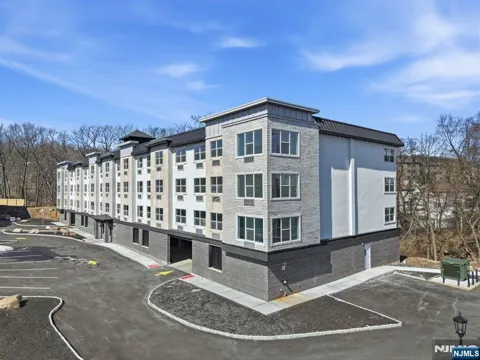 95 Shepherds Lane 206A