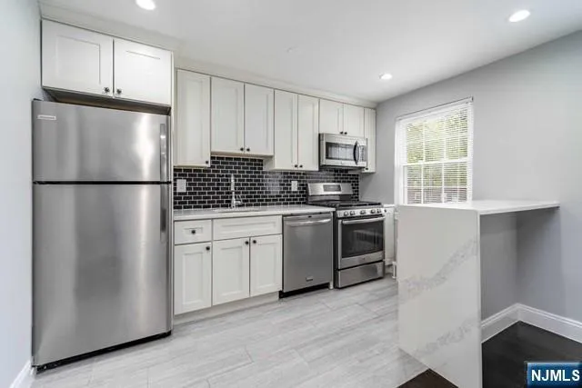84 Clark Court 84 Rutherford, NJ 07070