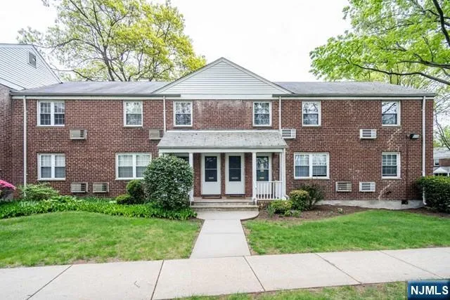 84 Clark Court 84 Rutherford, NJ 07070