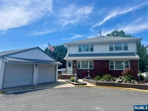9 Carlen Court 2
