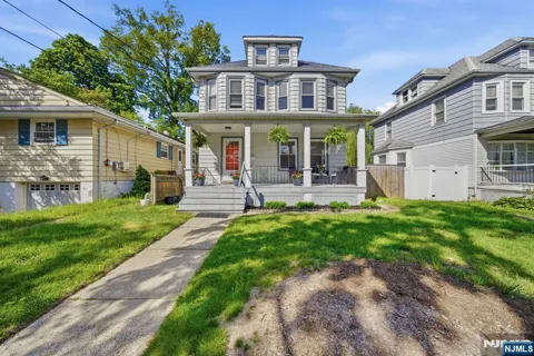 42 Spring Valley Avenue