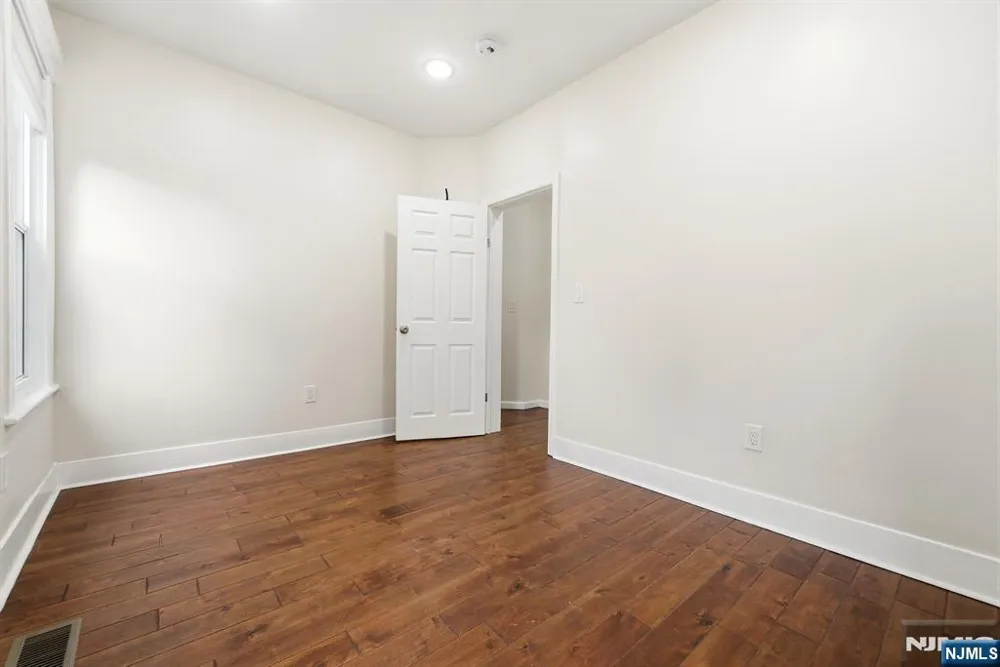 244 Clinton Avenue 1 Jersey City, NJ 07304