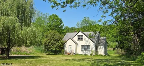 79 Mountain Lake Rd