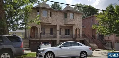 50 Edsall Avenue A