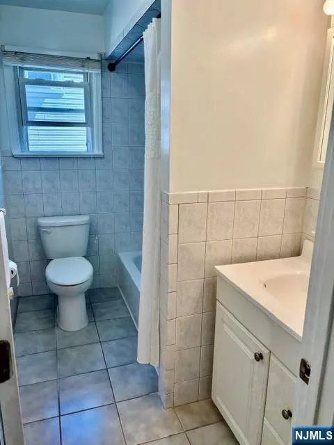 271 Warren Street First Floor Lyndhurst, NJ 07071