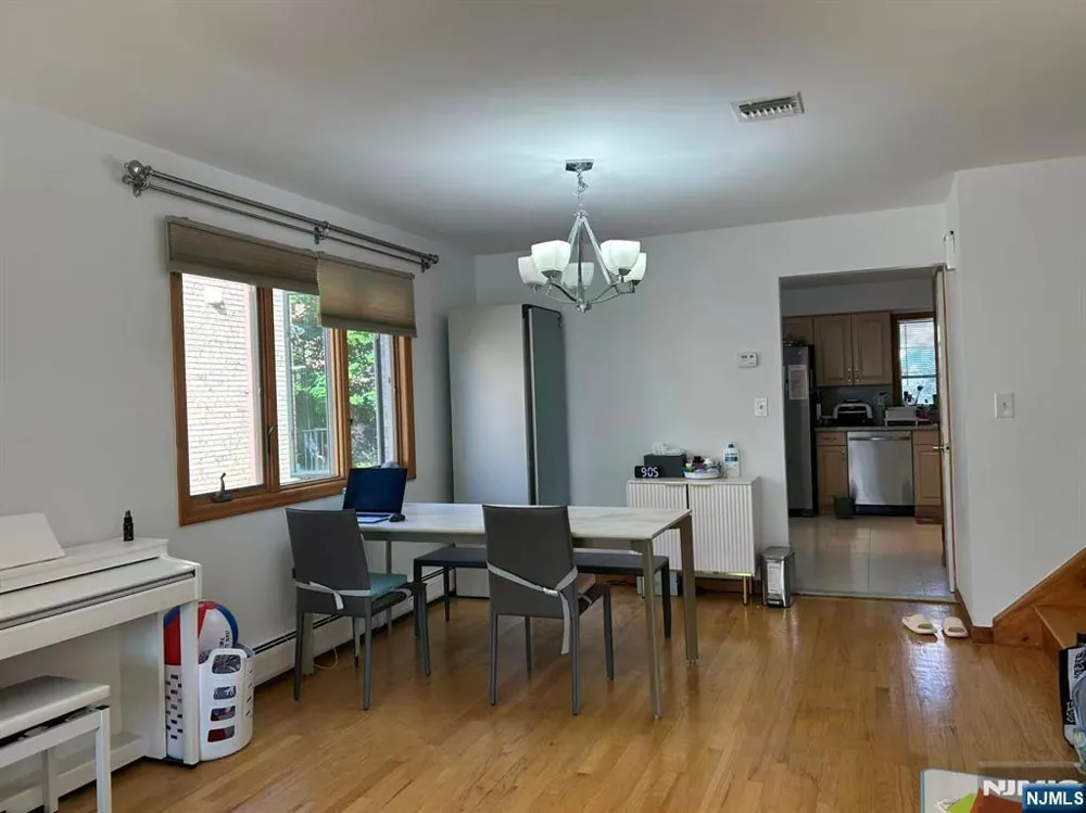 1611A Gerome Avenue A Fort Lee, NJ 07024