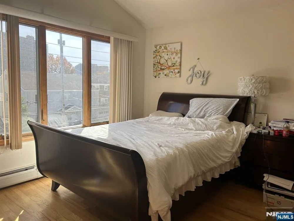 1611A Gerome Avenue A Fort Lee, NJ 07024