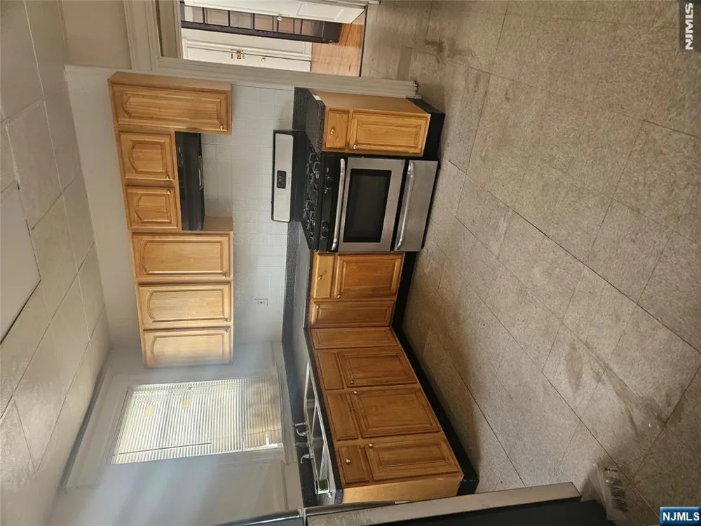 275 S Burnett Street 2 East Orange, NJ 07018