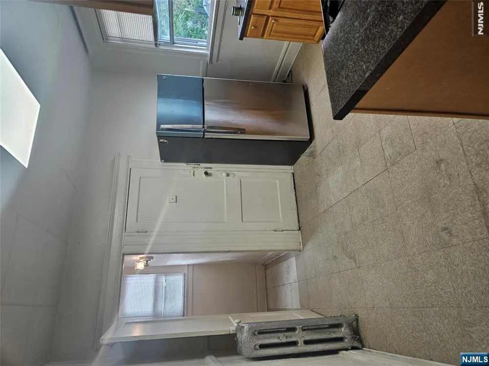 275 S Burnett Street 2 East Orange, NJ 07018