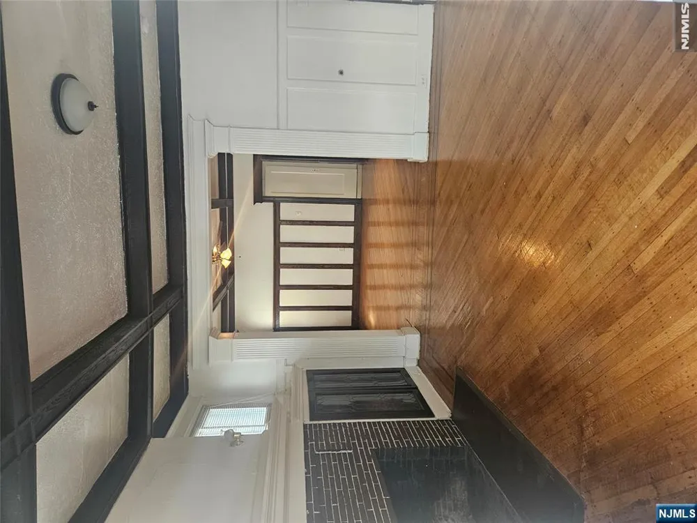 275 S Burnett Street 2 East Orange, NJ 07018