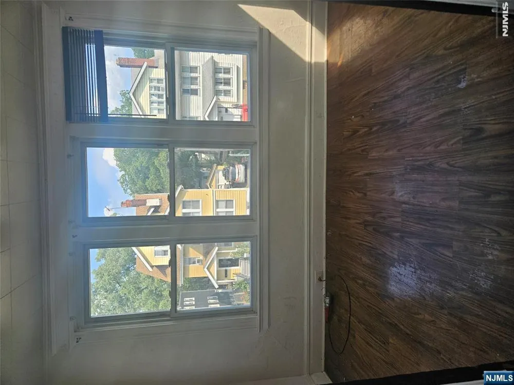 275 S Burnett Street 2 East Orange, NJ 07018