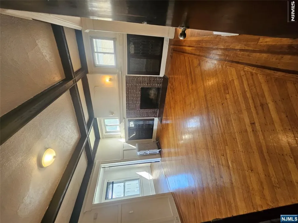 275 S Burnett Street 2 East Orange, NJ 07018
