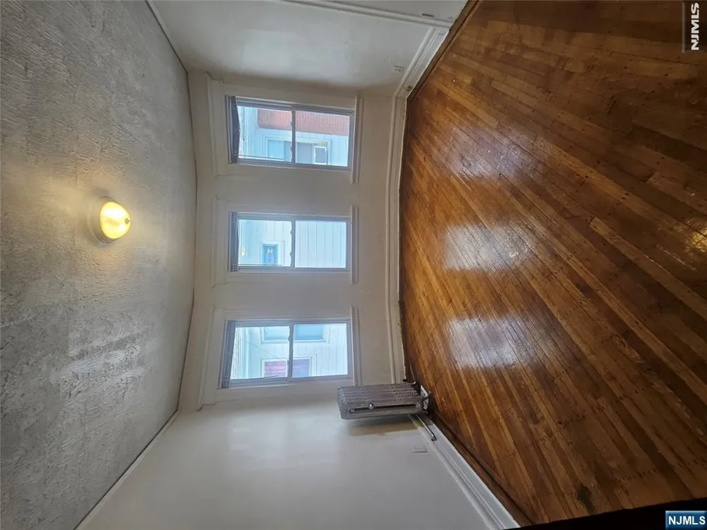 275 S Burnett Street 2 East Orange, NJ 07018