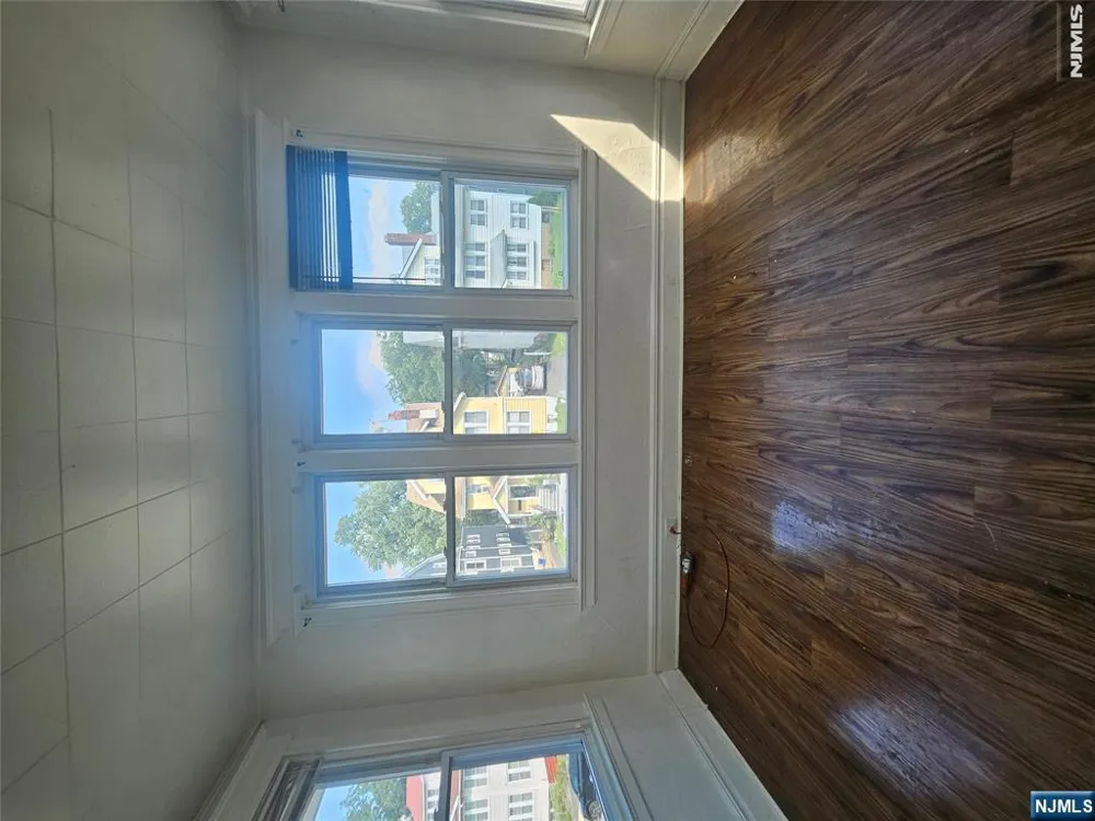 275 S Burnett Street 2 East Orange, NJ 07018