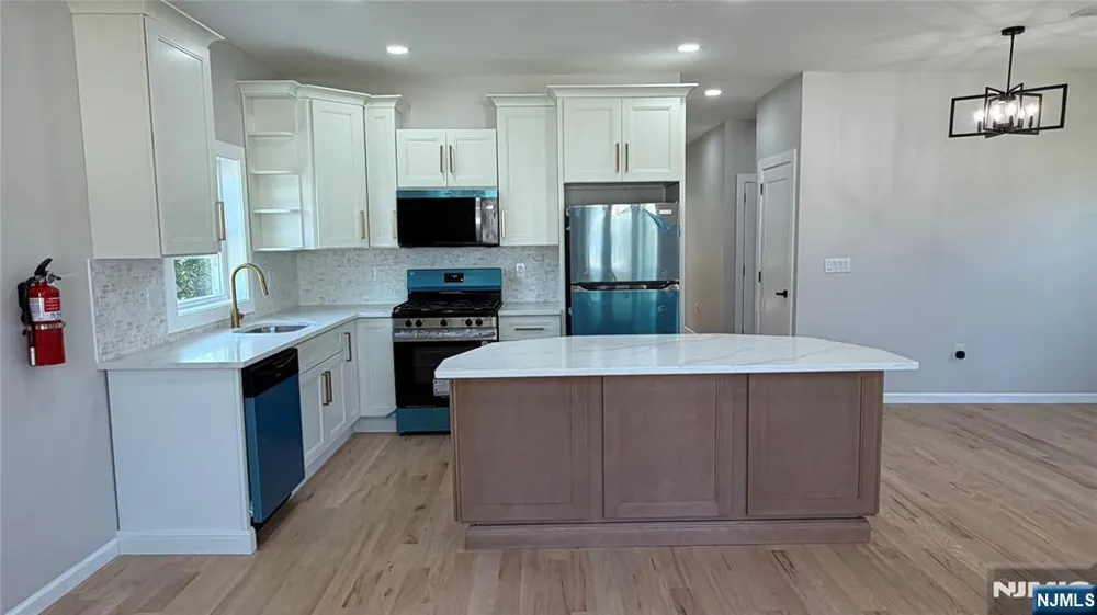 51 John Ryle Avenue B Haledon, NJ 07508