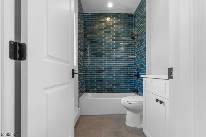 182 East 25th Street Paterson City, NJ 07514