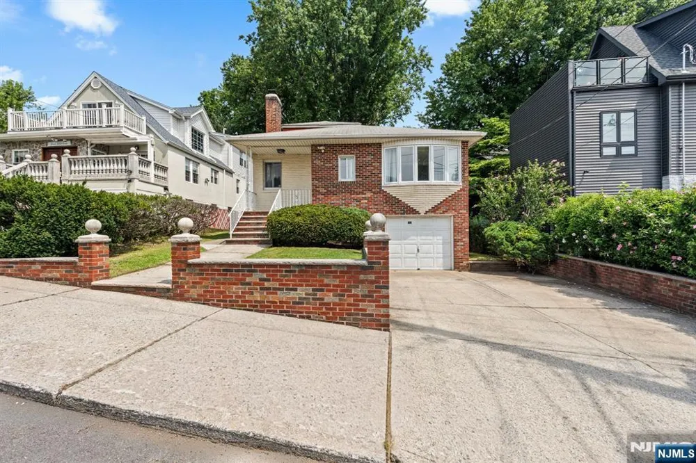 56 Cecelia Avenue Cliffside Park, NJ 07010