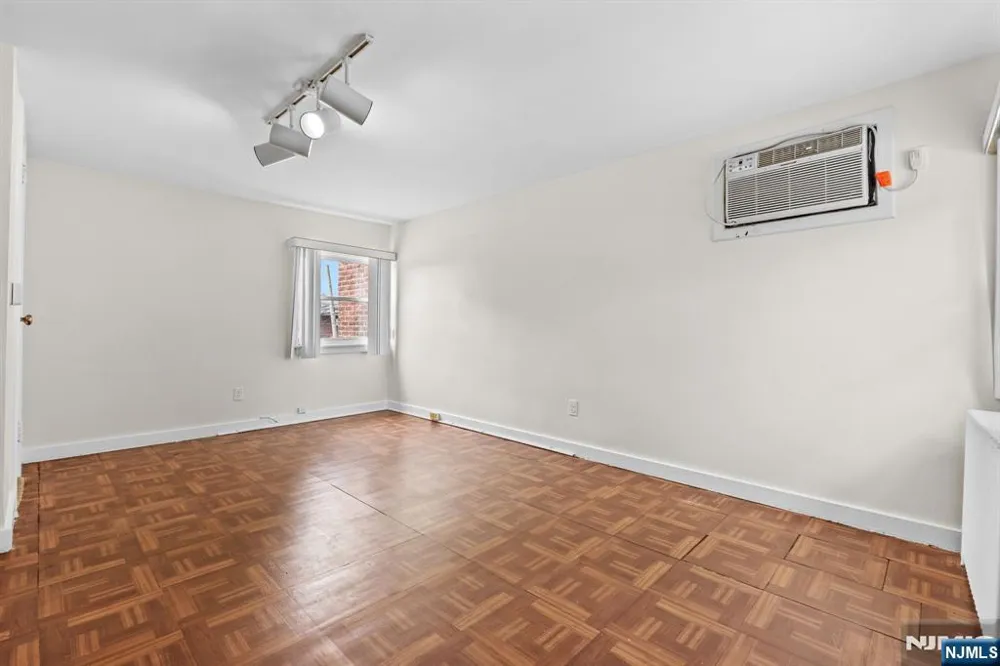 56 Cecelia Avenue Cliffside Park, NJ 07010