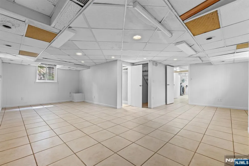 56 Cecelia Avenue Cliffside Park, NJ 07010