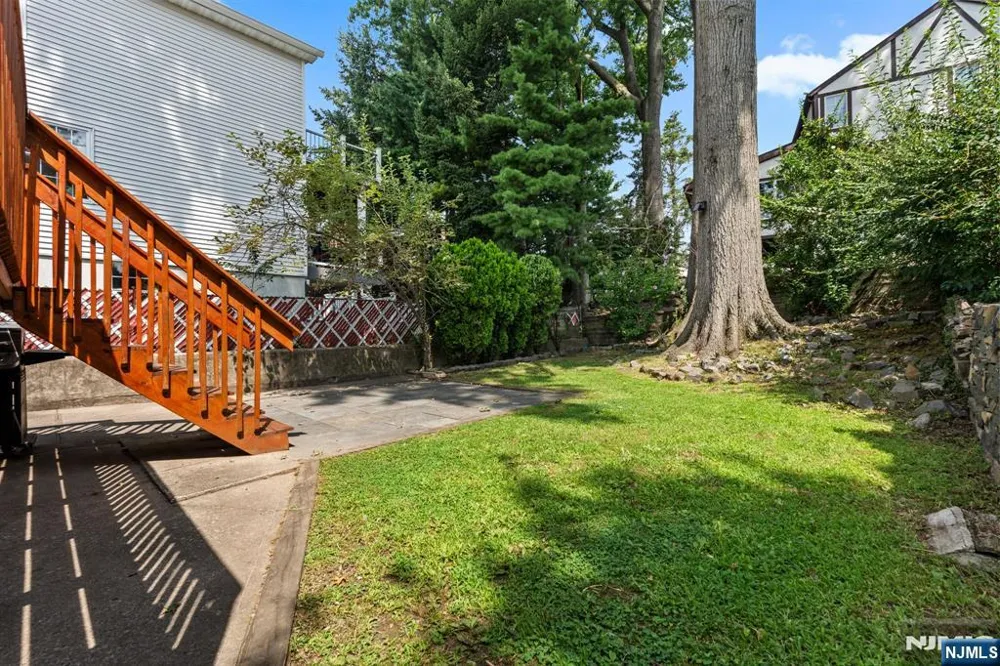56 Cecelia Avenue Cliffside Park, NJ 07010