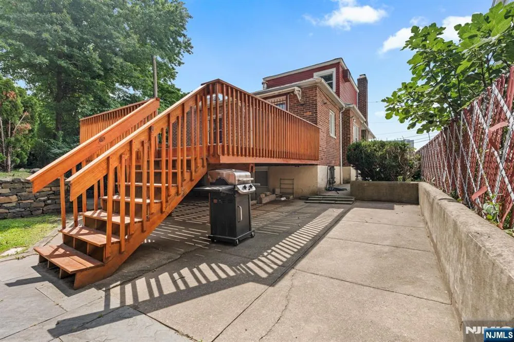 56 Cecelia Avenue Cliffside Park, NJ 07010