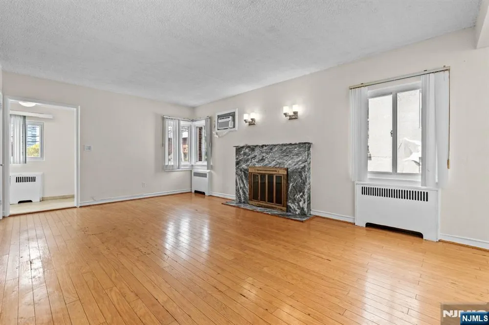 56 Cecelia Avenue Cliffside Park, NJ 07010