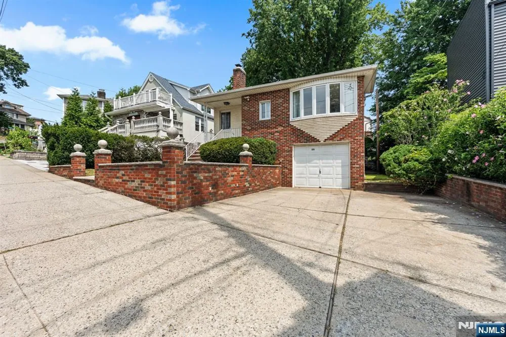 56 Cecelia Avenue Cliffside Park, NJ 07010