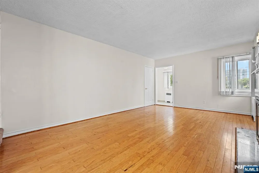 56 Cecelia Avenue Cliffside Park, NJ 07010