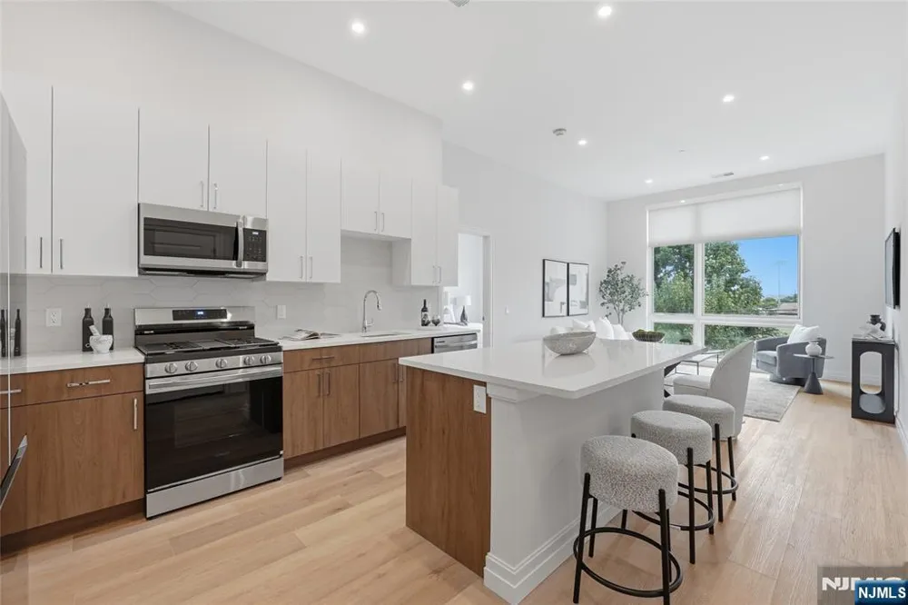 263 Hackensack Street 222 East Rutherford, NJ 07073
