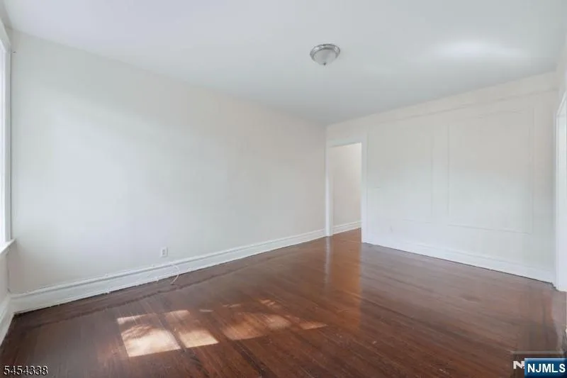 148 Chancellor Avenue B2 Newark, NJ 07112