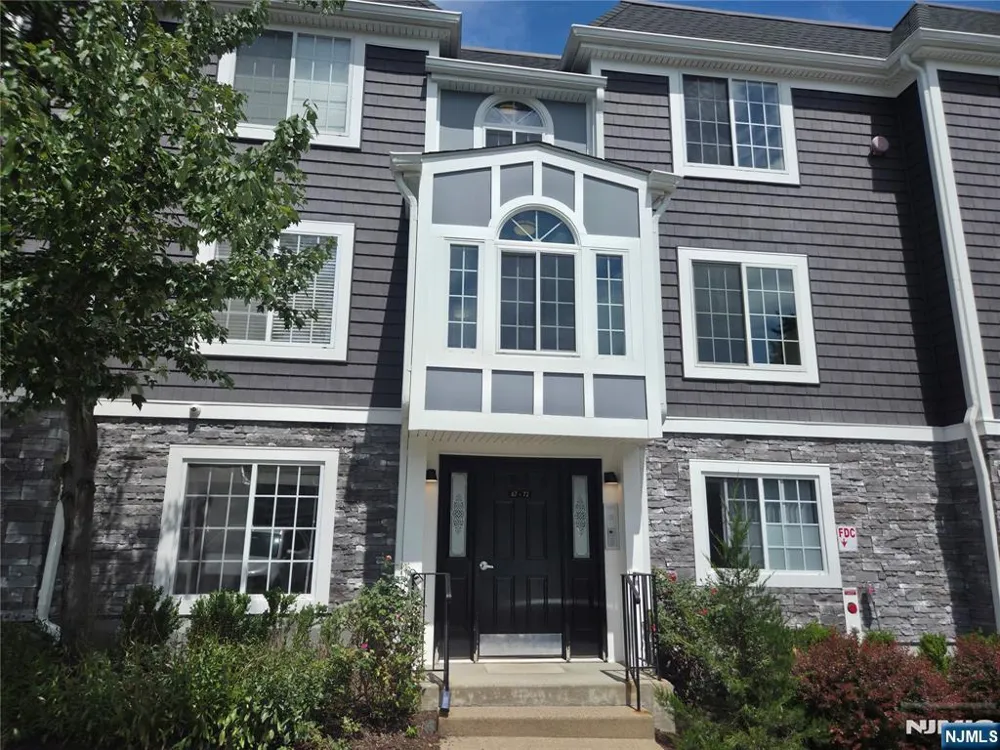 67 Village Drive 67 Morris Township, NJ 07960