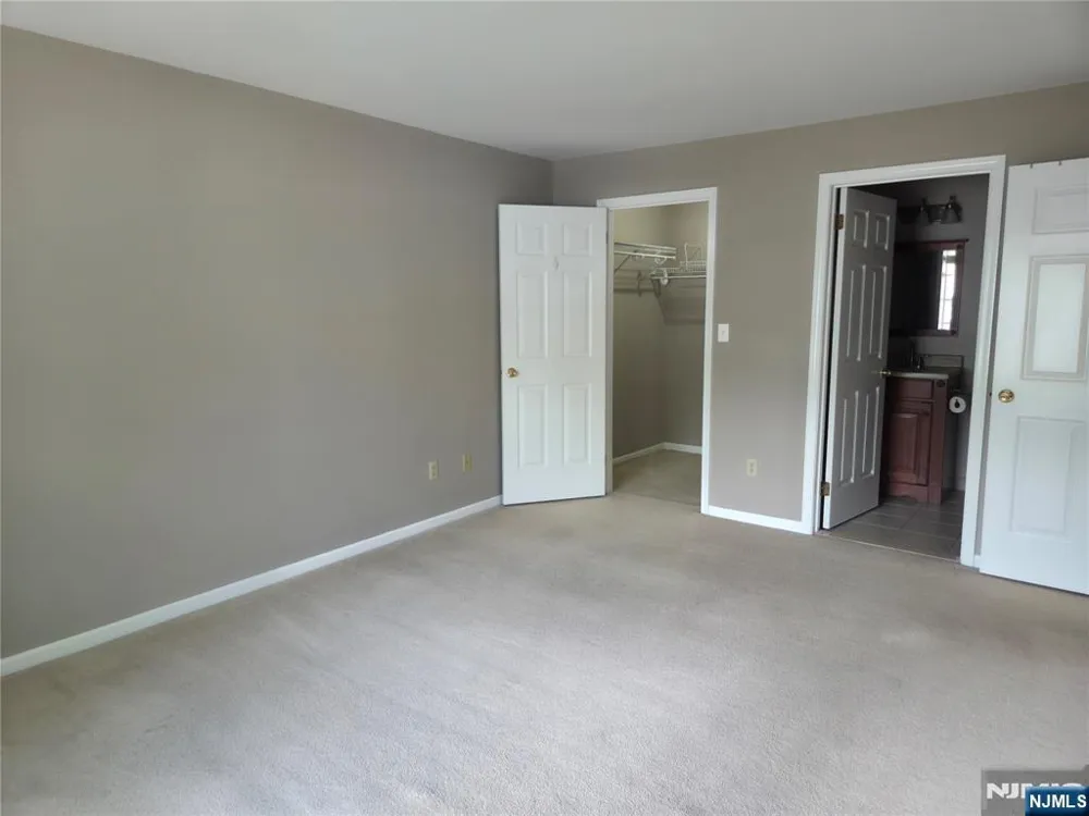 67 Village Drive 67 Morris Township, NJ 07960