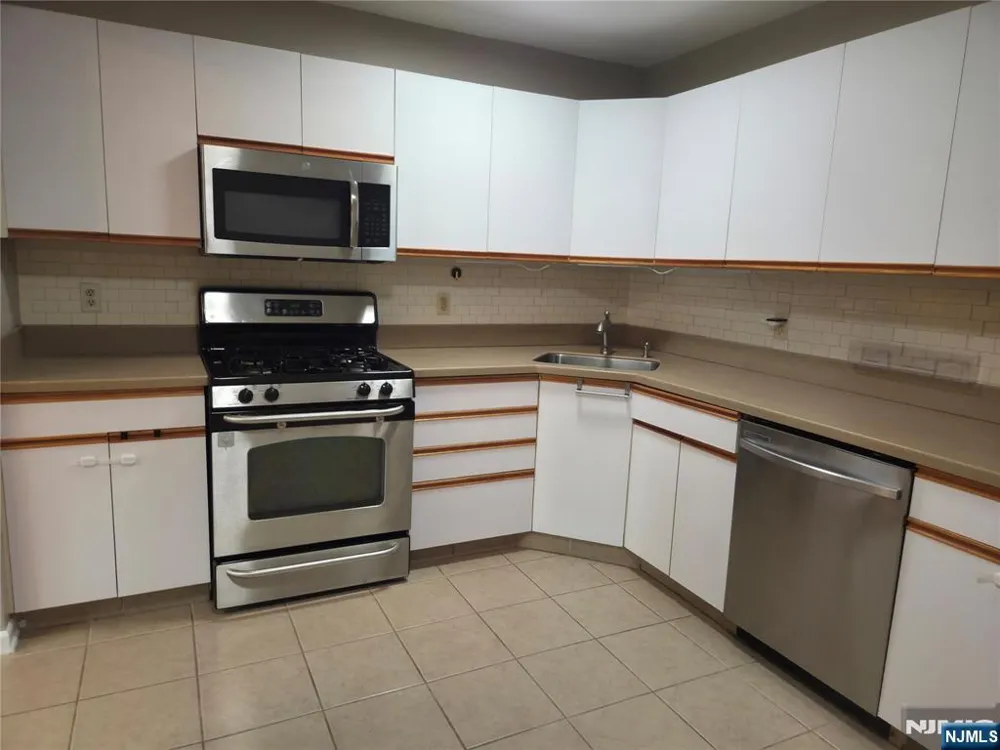 67 Village Drive 67 Morris Township, NJ 07960