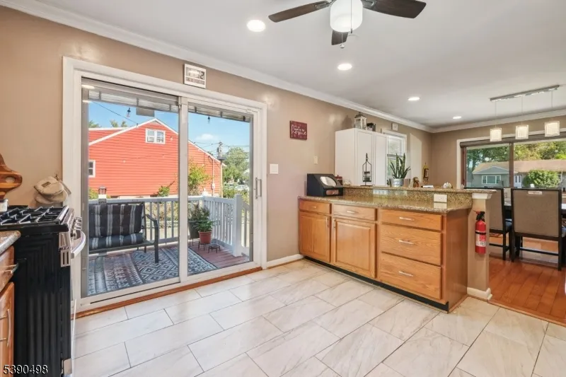 657 Barron Ave Woodbridge, NJ 07095