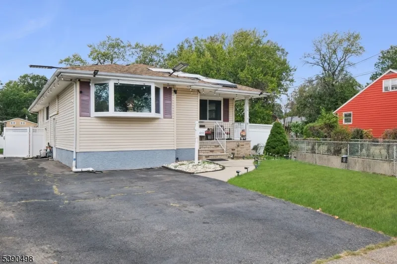 657 Barron Ave Woodbridge, NJ 07095