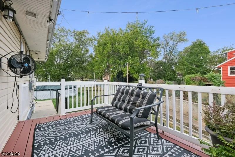 657 Barron Ave Woodbridge, NJ 07095