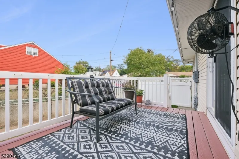 657 Barron Ave Woodbridge, NJ 07095