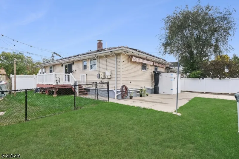 657 Barron Ave Woodbridge, NJ 07095