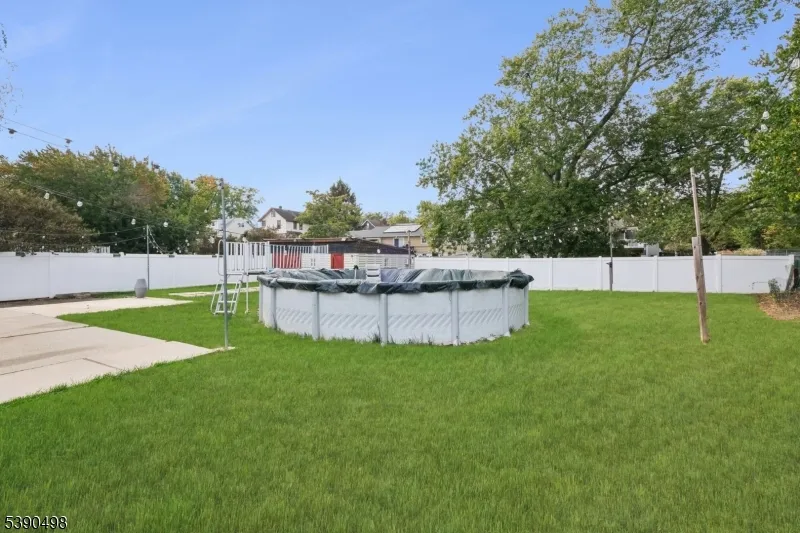657 Barron Ave Woodbridge, NJ 07095
