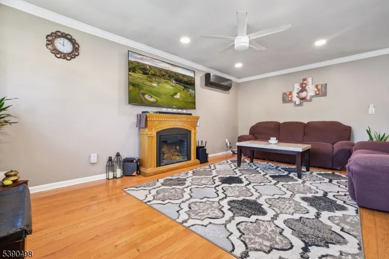 657 Barron Ave Woodbridge, NJ 07095