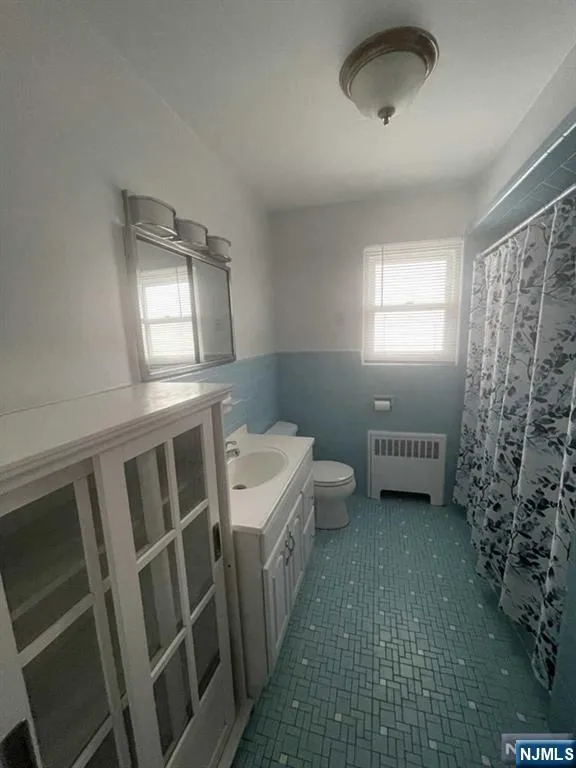 544 6th Street 2nd floor Palisades Park, NJ 07650